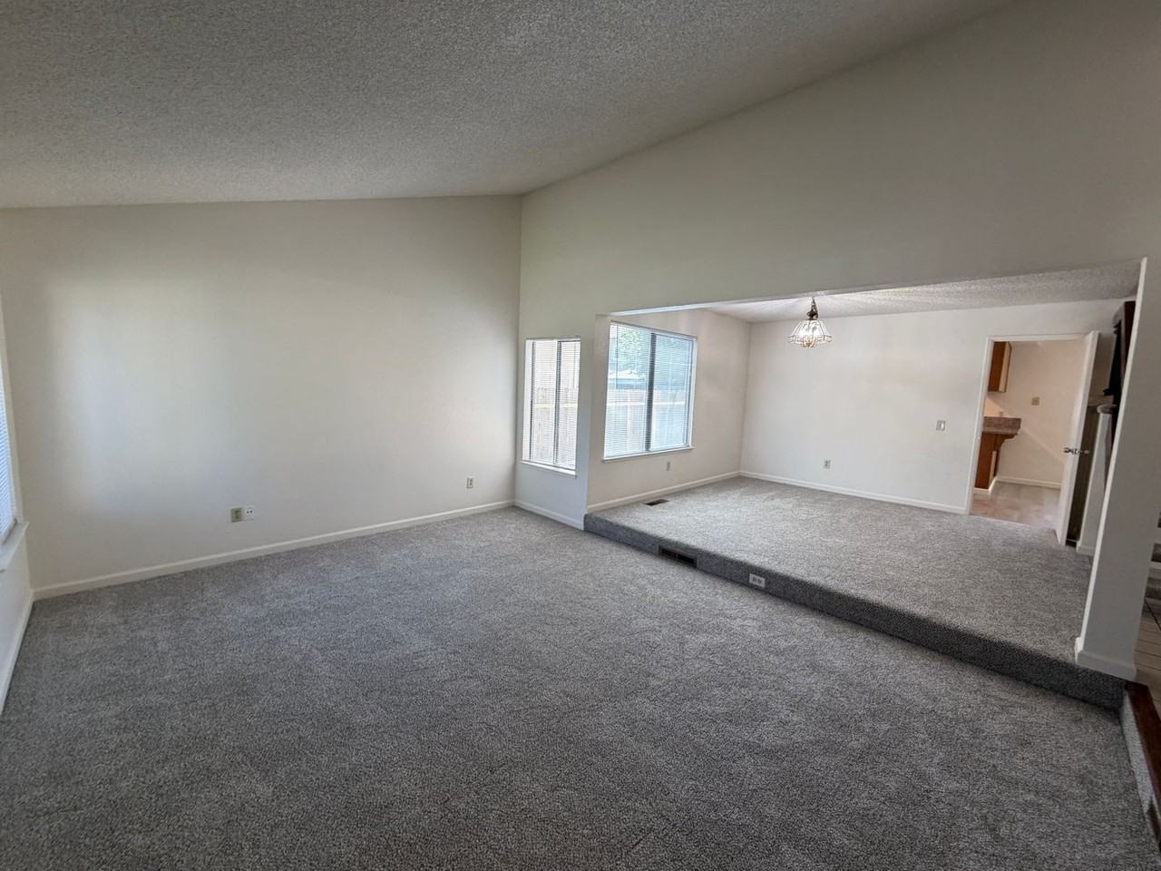 872 Shellwood Way - Photo 5 of 46