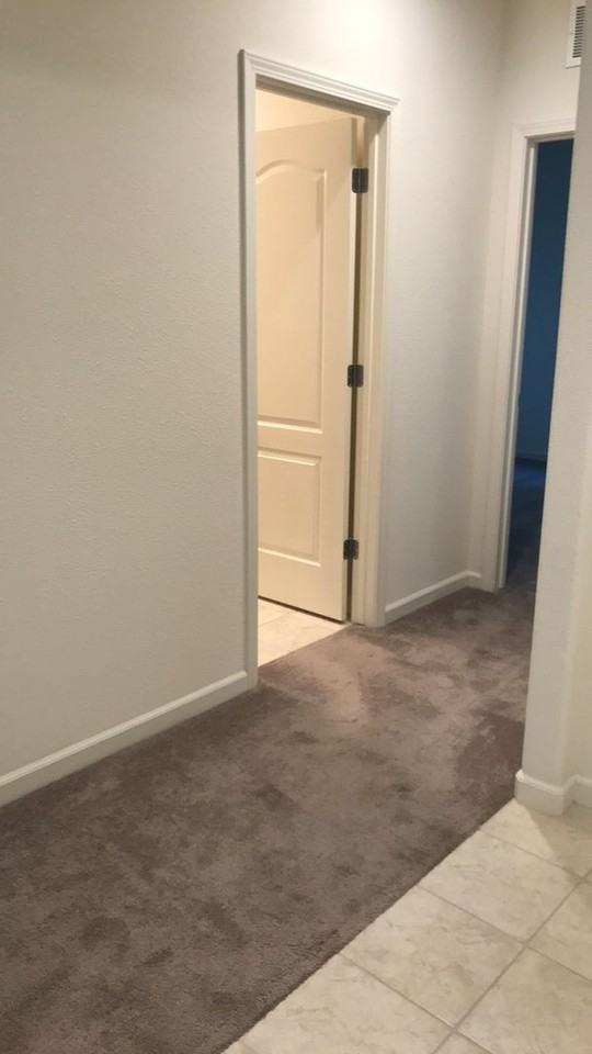 407 Jacobs Dr - Photo 6 of 18