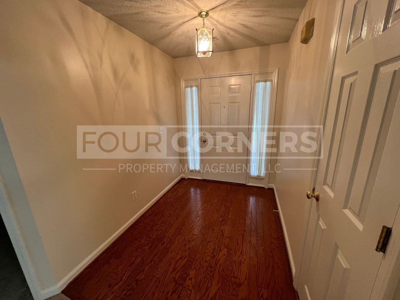 36 Mansfield Cir - Photo 2 of 21