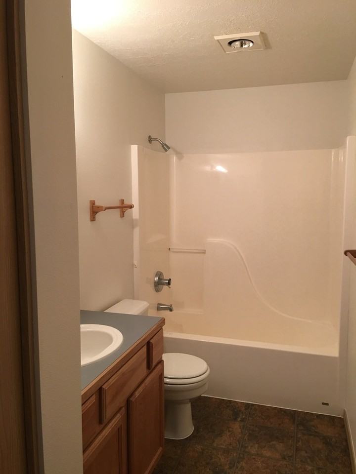 2821 Sw 28th St - Photo 6 of 18