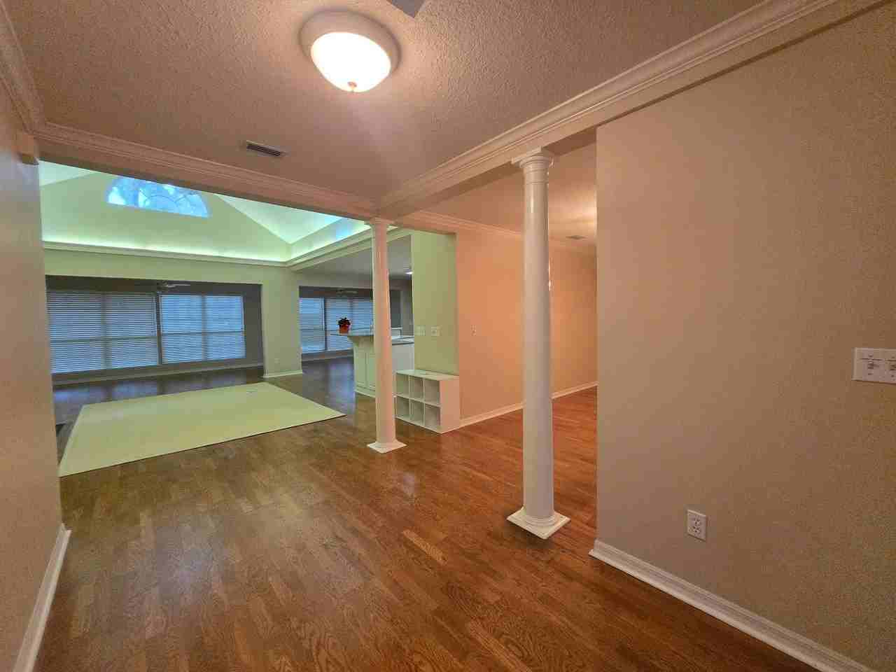436 Se 4th Ave - Photo 7 of 50