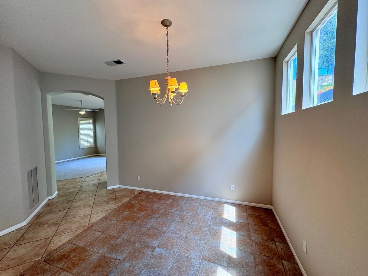 5216 Timber Branch Way - Photo 4 of 29