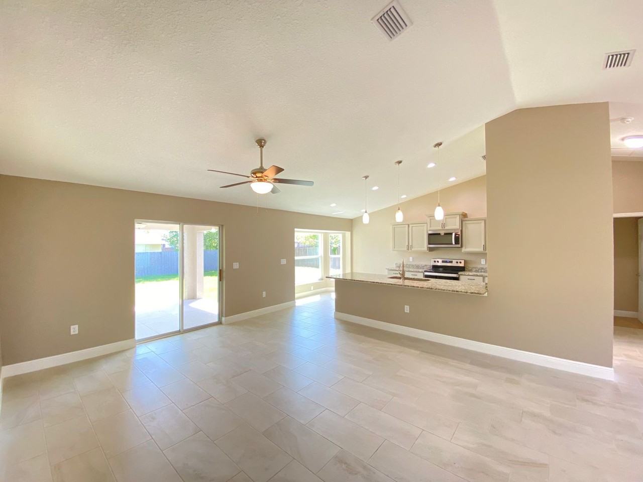 10121 Se 67th Ter - Photo 6 of 45