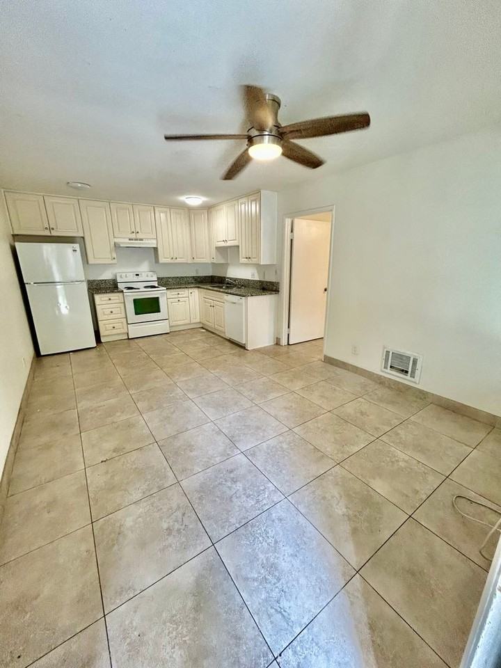 4960 Clairemont Mesa Blvd #104 - Photo 2 of 10