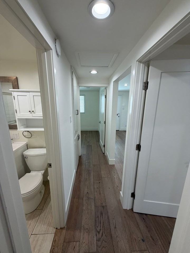 1164 Shelburn Ln - Photo 7 of 28