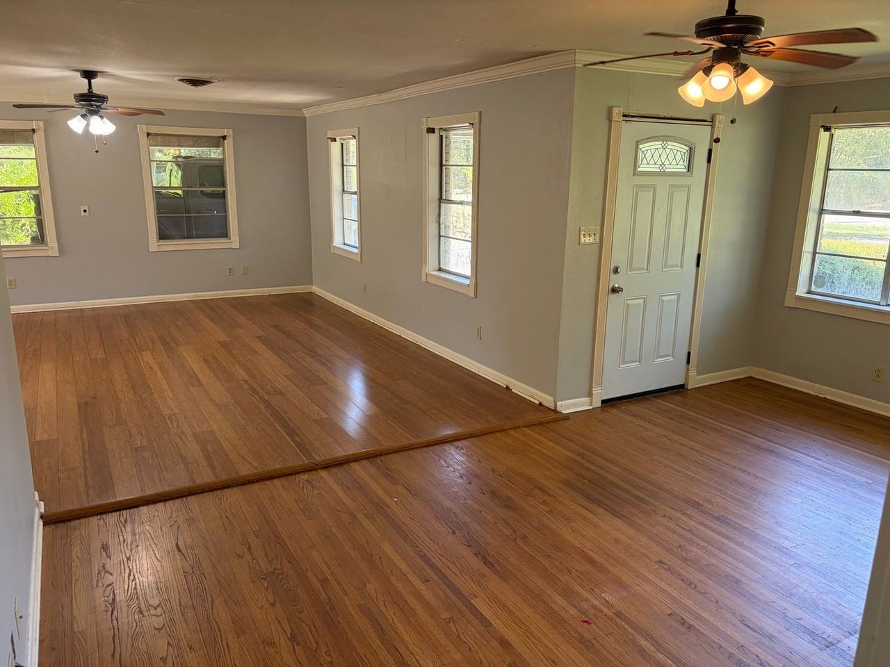 5957 Yarbrough Rd - Photo 4 of 17