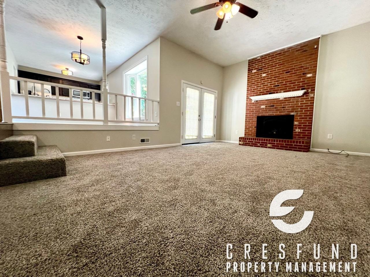 5233 - Photo 2 of 19