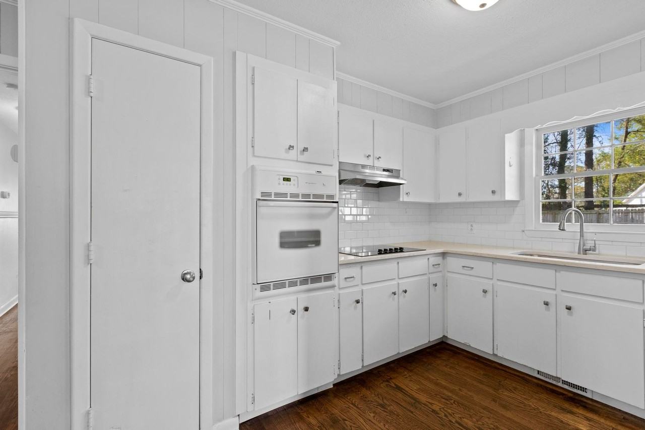 5410 Rollin Rd - Photo 6 of 20