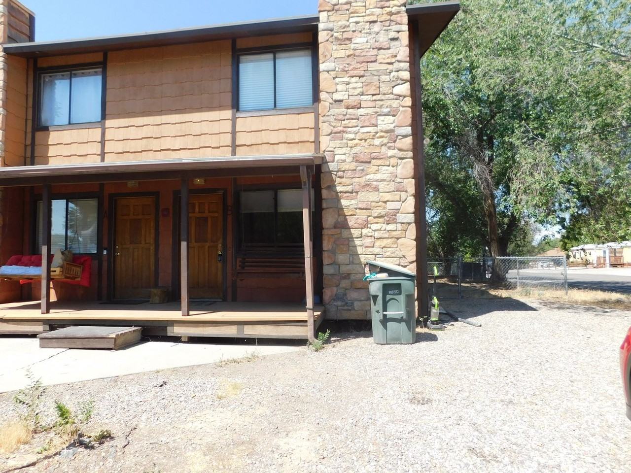 1805 Aspen St #B - Photo 2 of 13