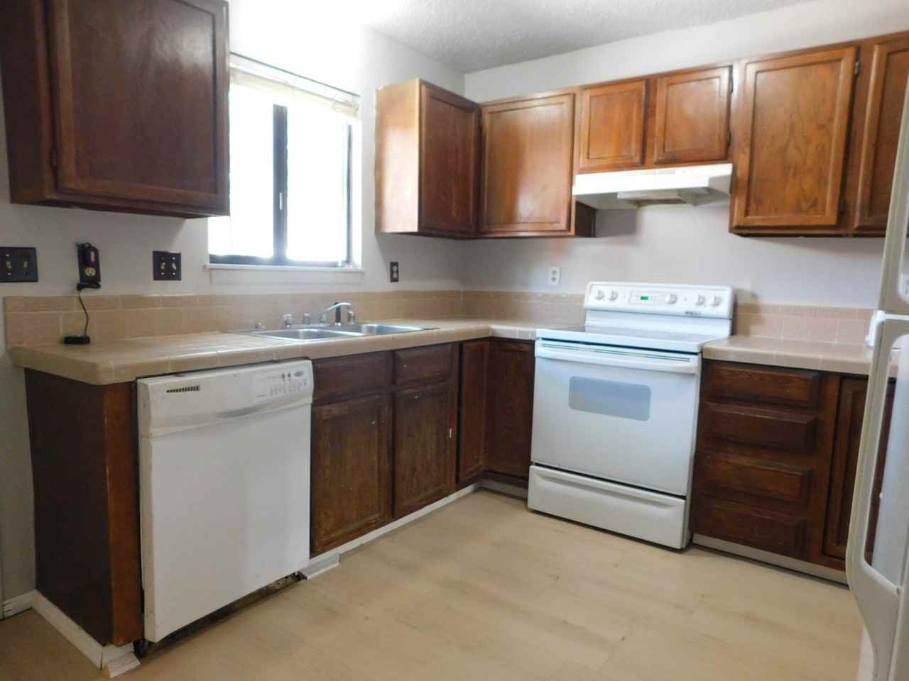 1805 Aspen St #B - Photo 6 of 13