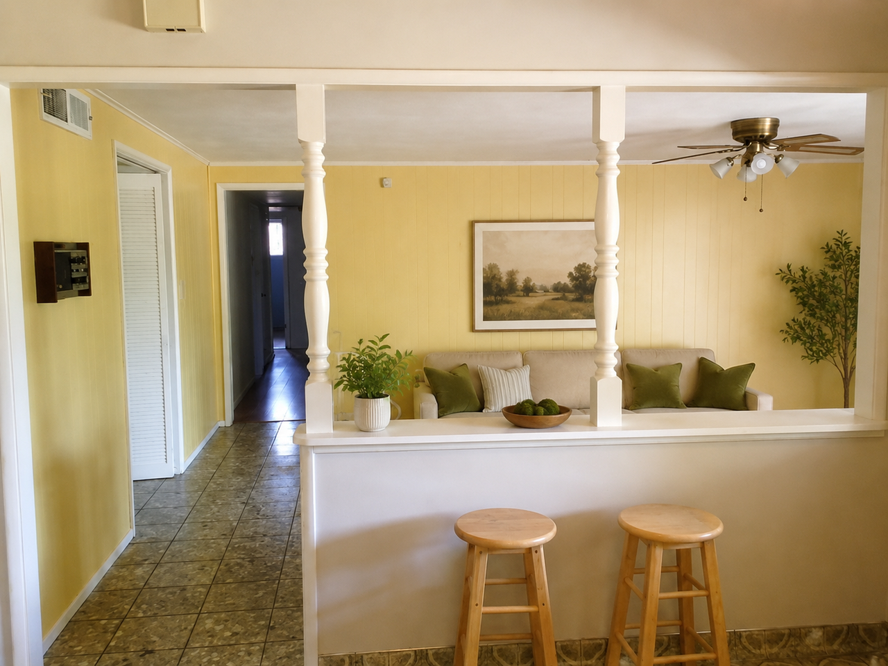 1056 E Sierra Ave - Photo 2 of 8