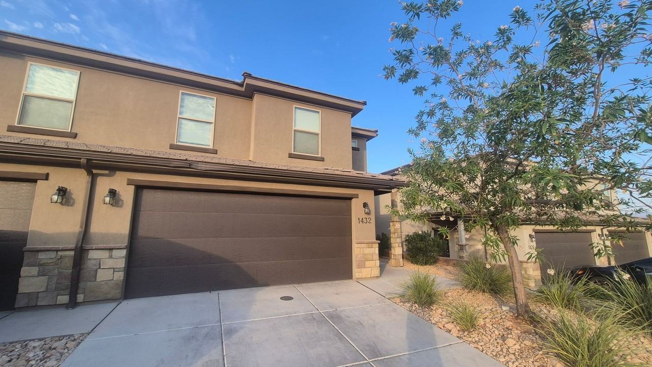 1432 E Trilobite Dr