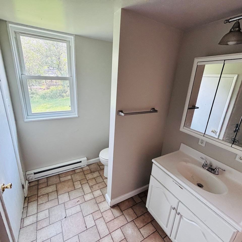 3004 Lehigh Street - Photo 3 of 6