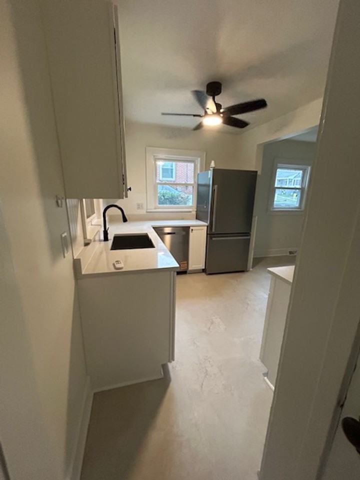 408 Orchard Dr - Photo 4 of 26