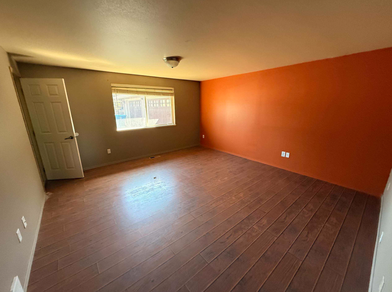 2550 Nw Coyner Ave - Photo 6 of 21