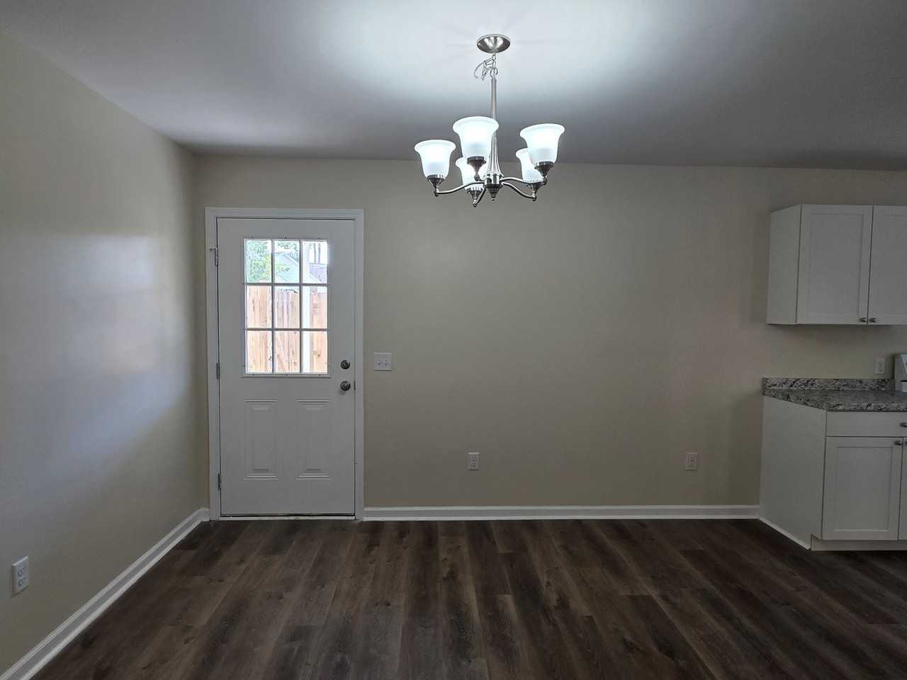 113 Town Park Dr - Photo 7 of 21