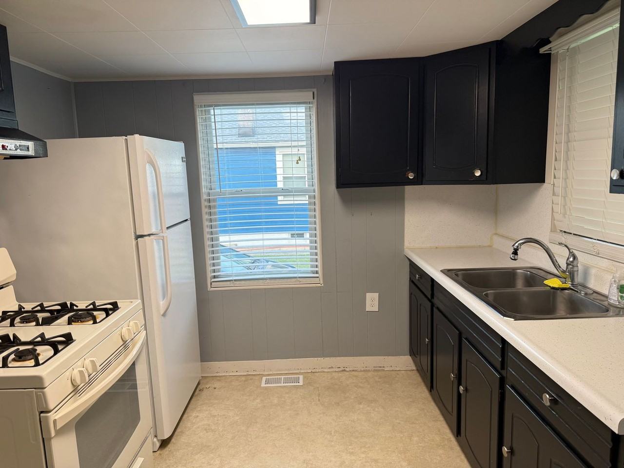 1722 Walnut St - Photo 4 of 22