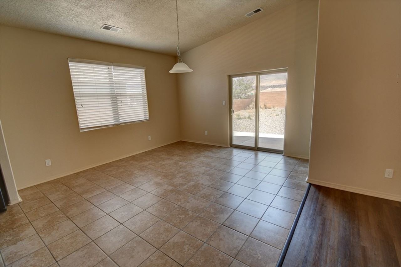1820 Camino Rustica Sw - Photo 3 of 14