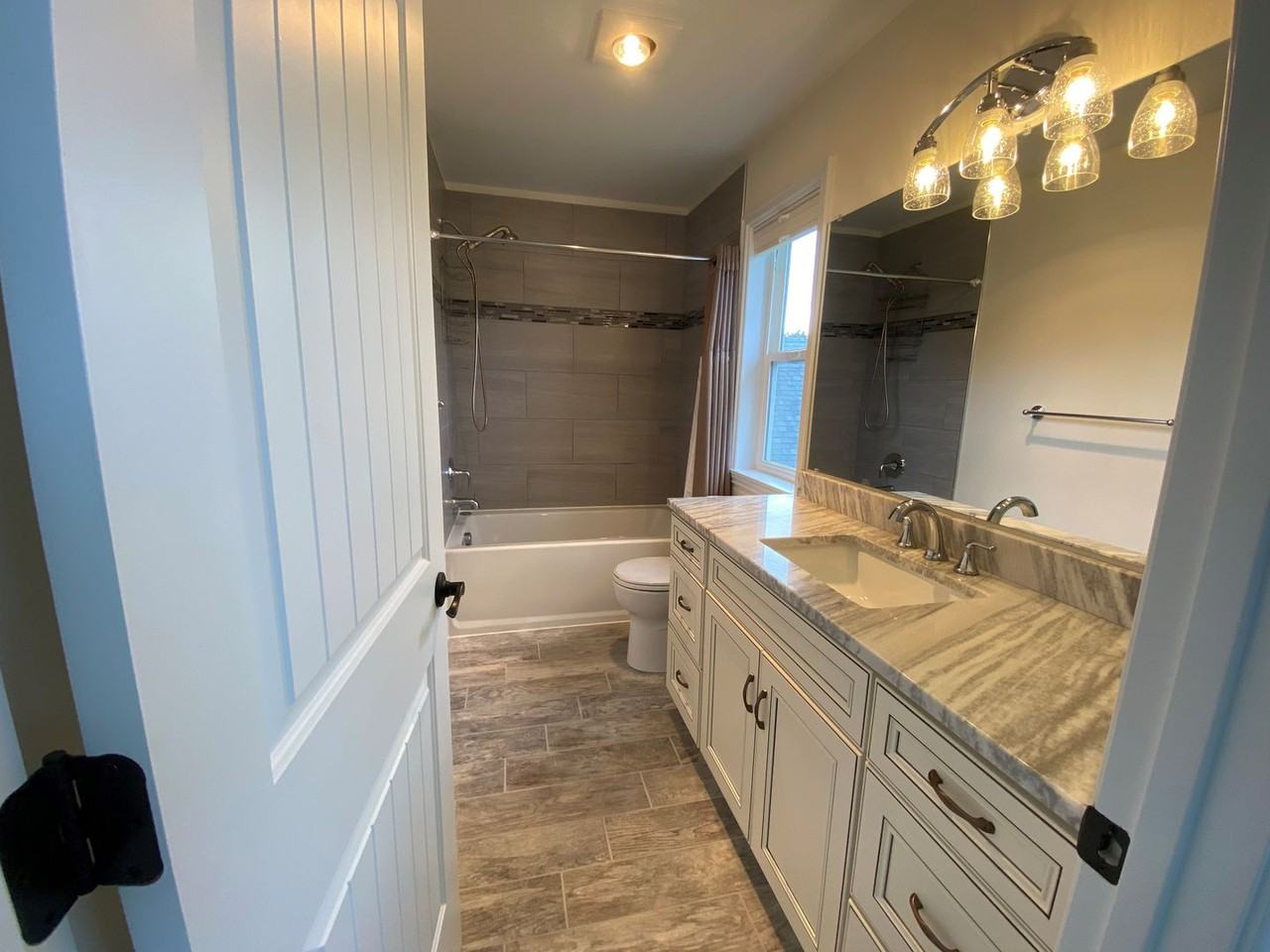 731 N Bay Ave Se - Photo 5 of 26