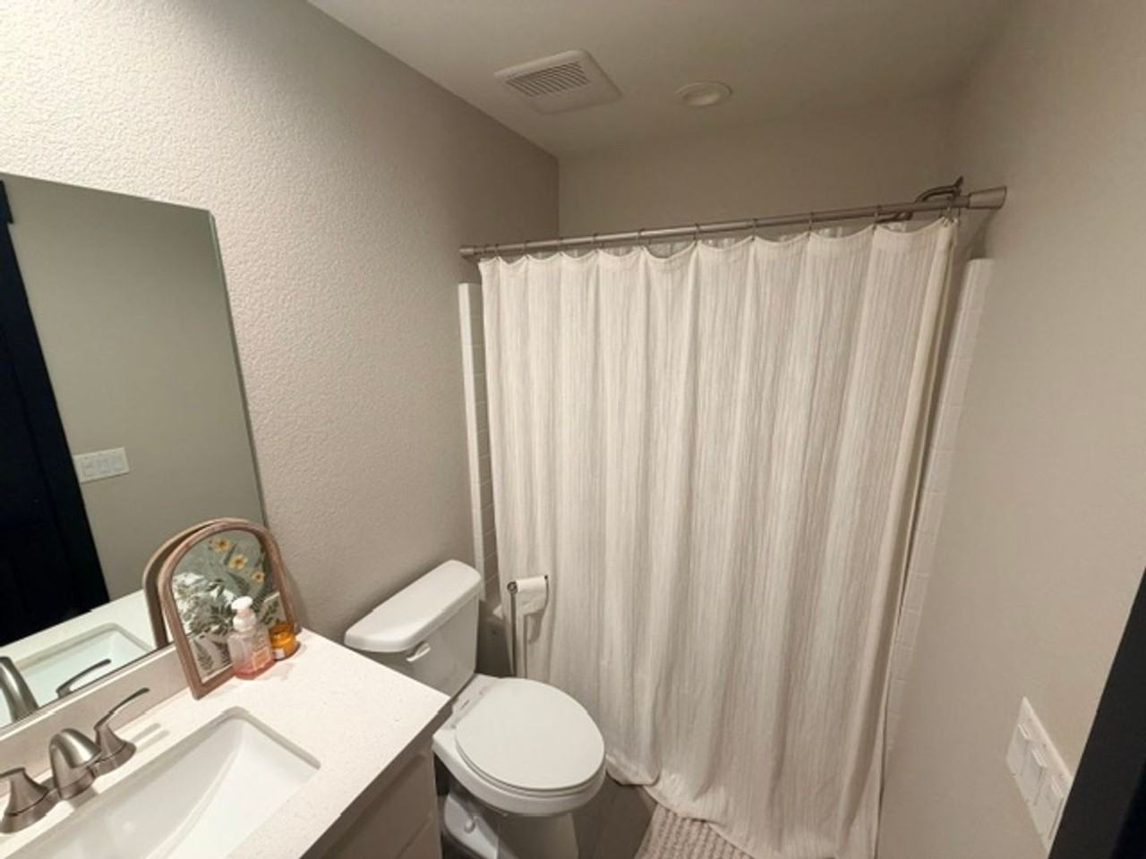 19311 Lasky St - Photo 2 of 4