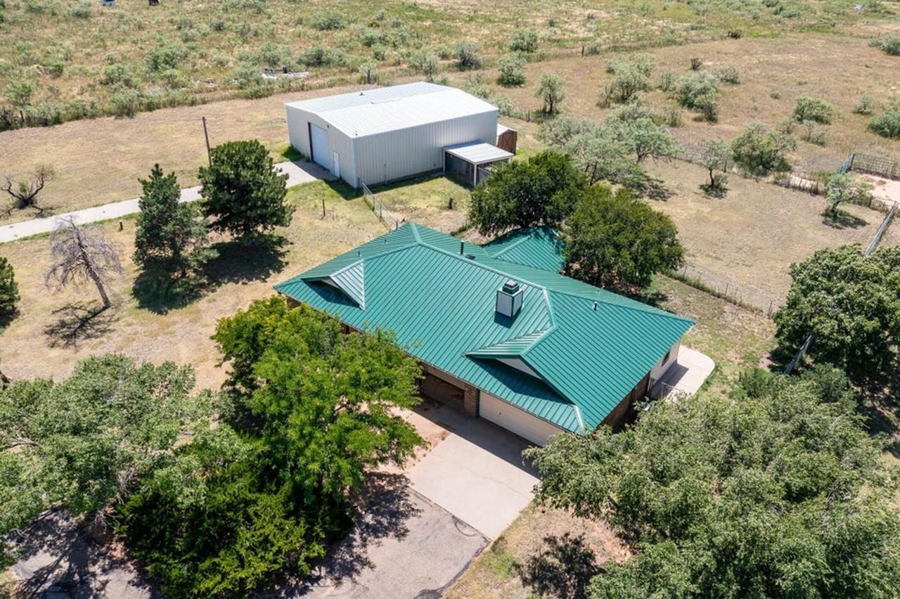 10401 Arlie Rd - Photo 4 of 23