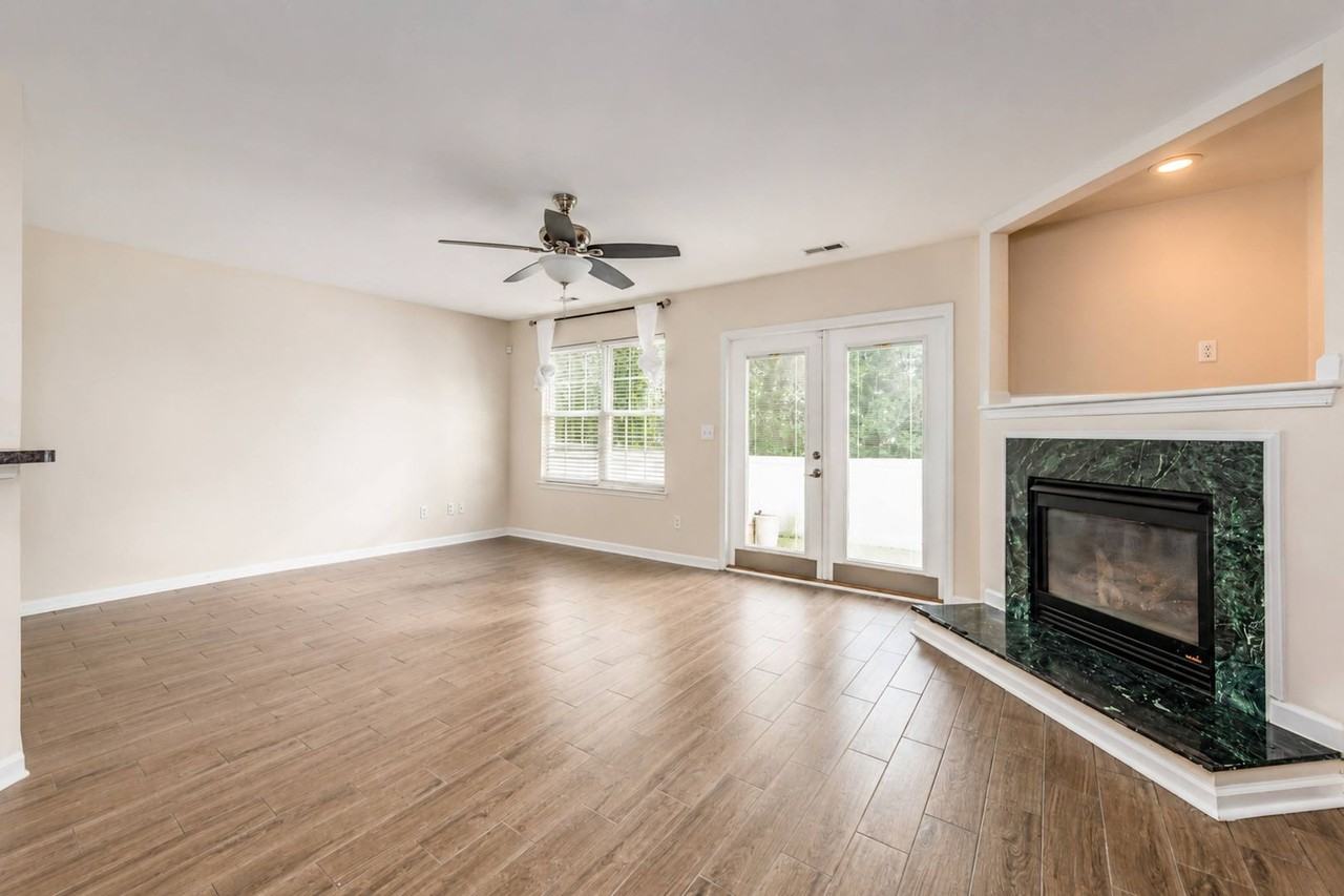 105 Chardonnay Rd - Photo 3 of 14