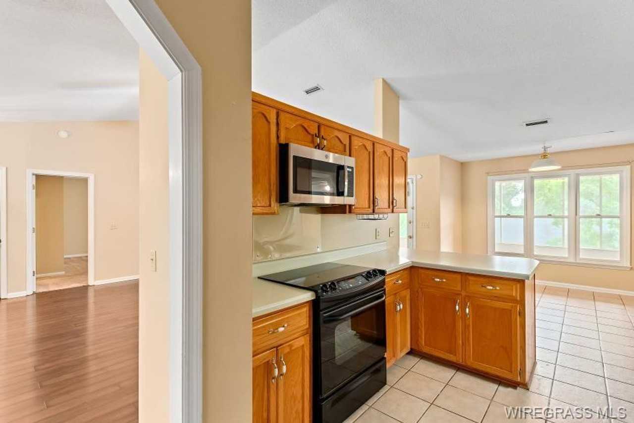 2804 Partridge Ln - Photo 3 of 19