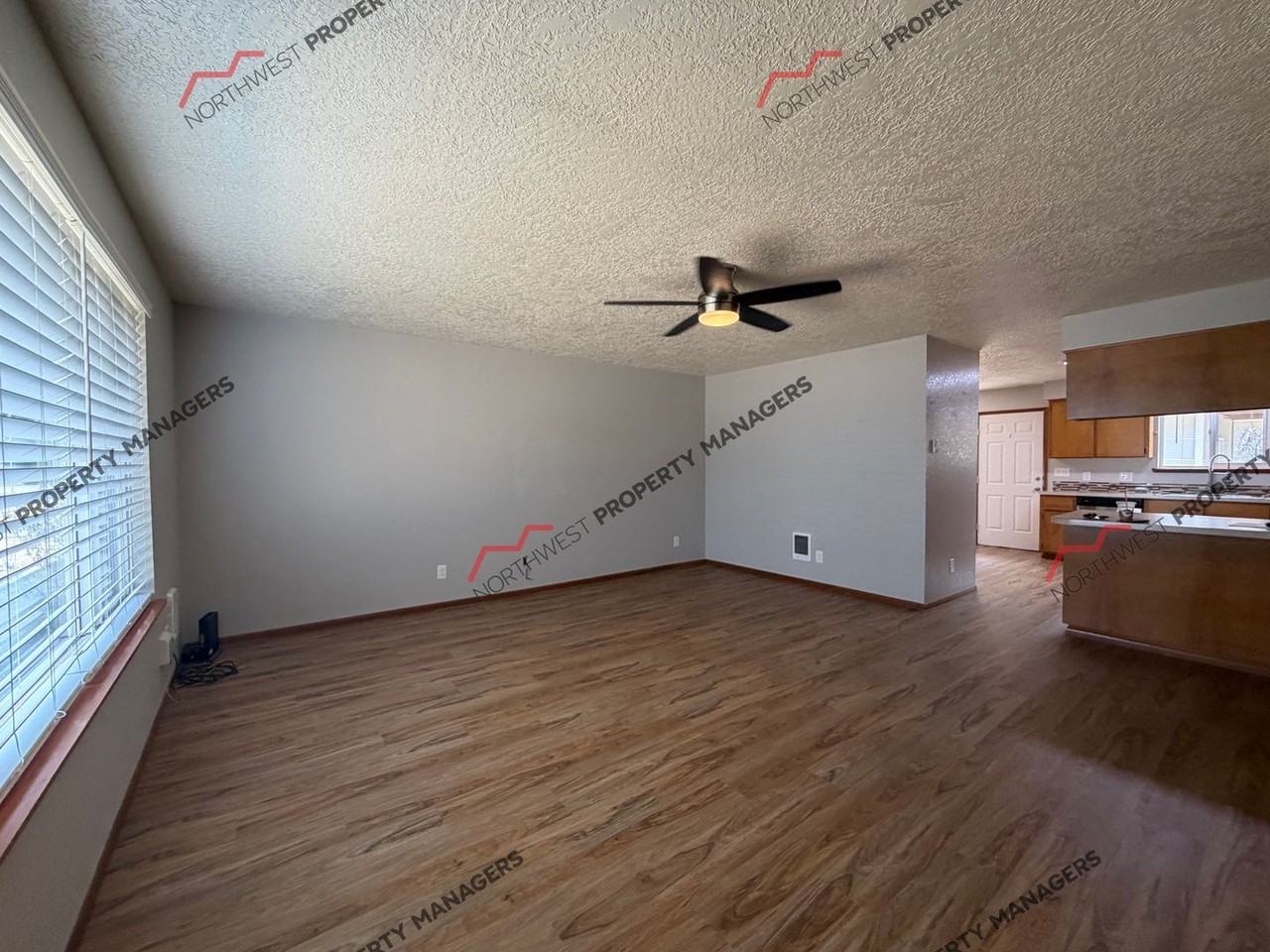 119 119 & 121 Maple St - Photo 3 of 15