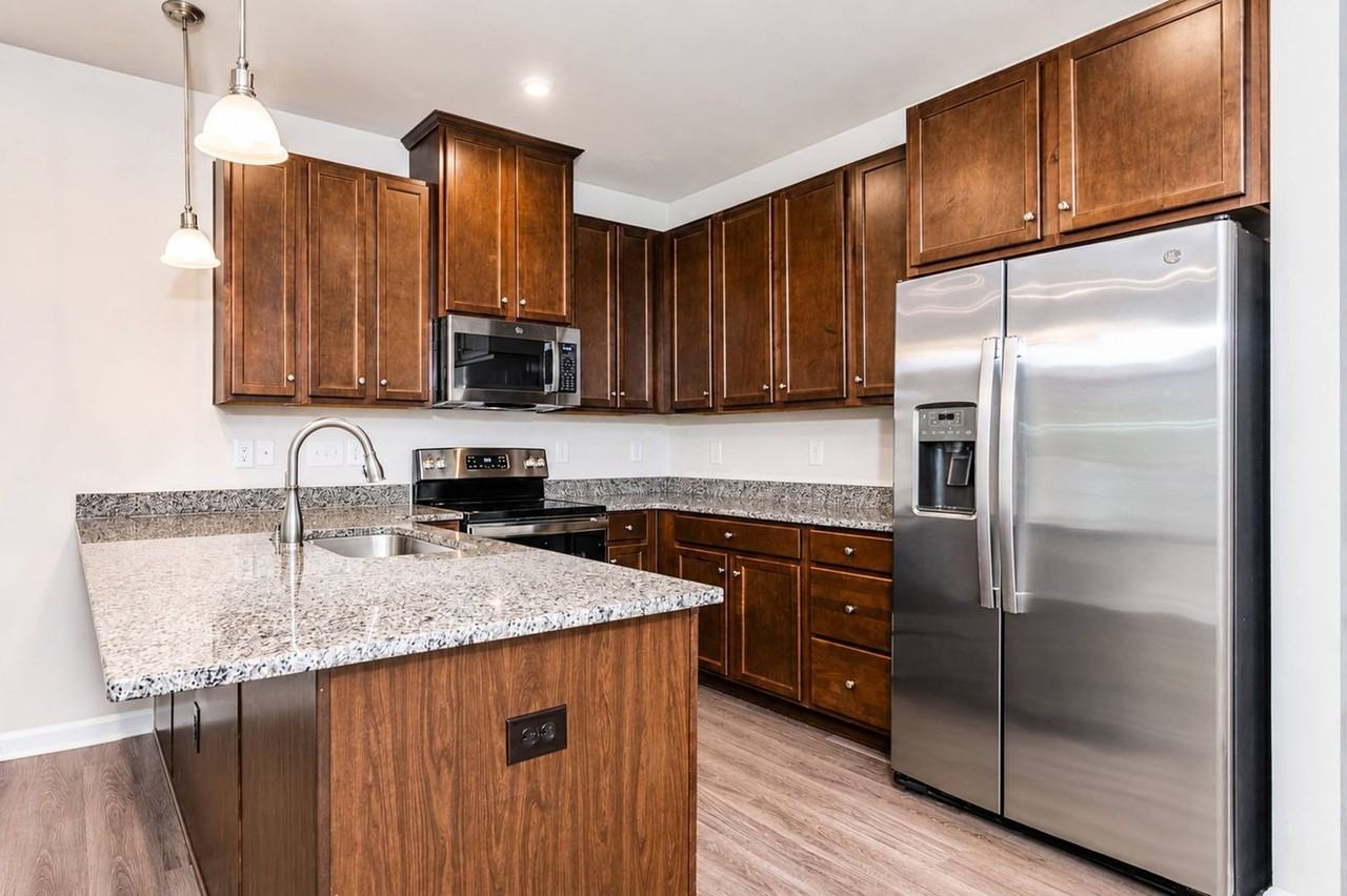 133 Capeside Ct - Photo 4 of 14