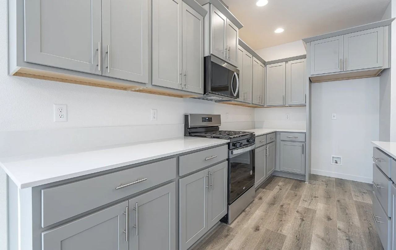 718 Tigerlily St - Photo 6 of 19