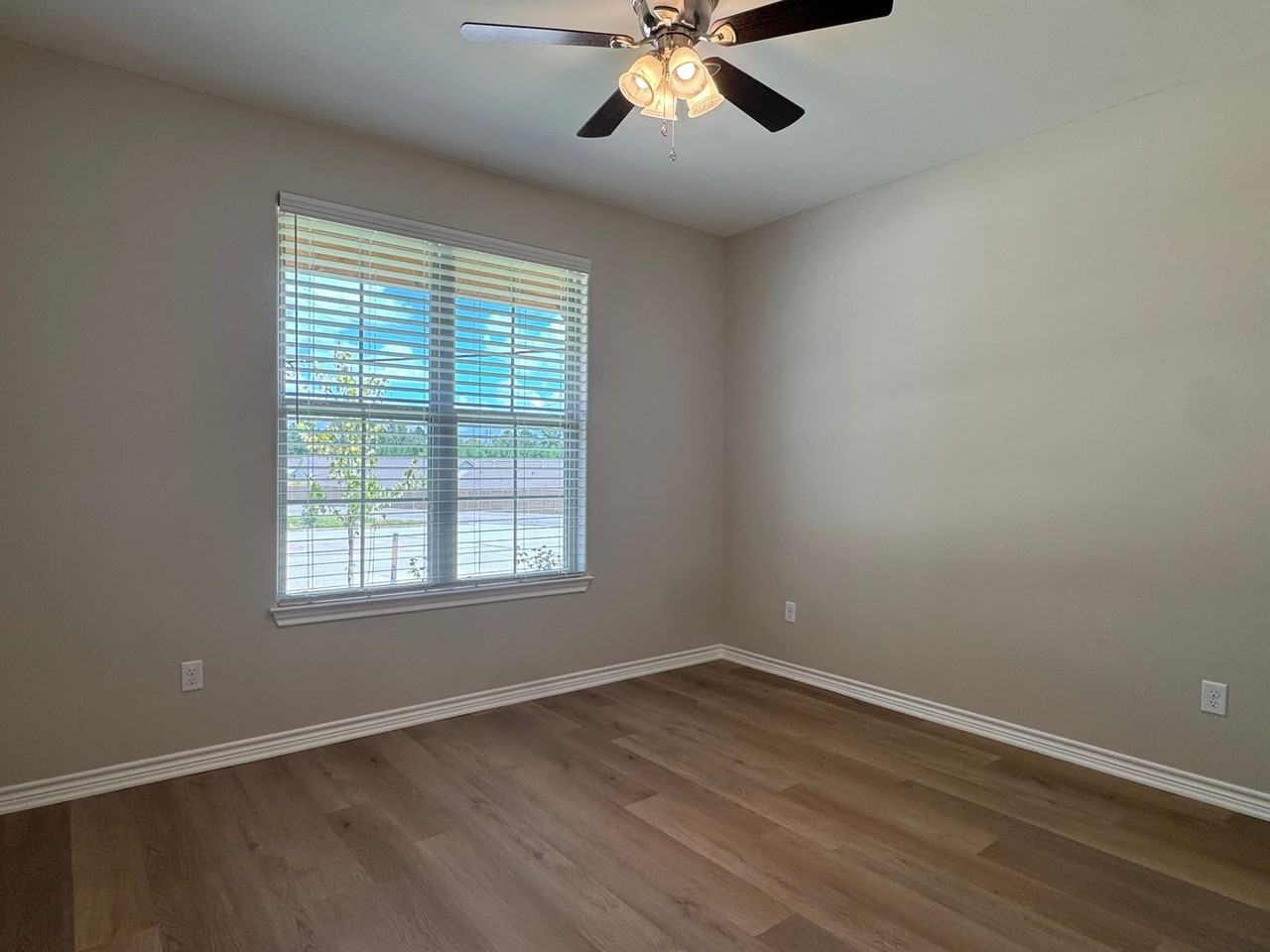 3065 Guinn Farms Rd - Photo 5 of 38