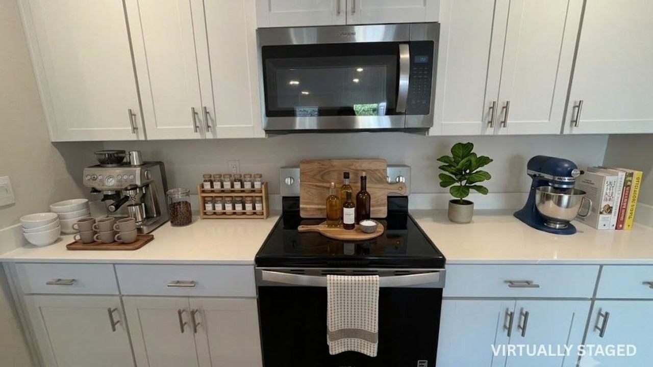 1107 Se 193rd Pl - Photo 6 of 32