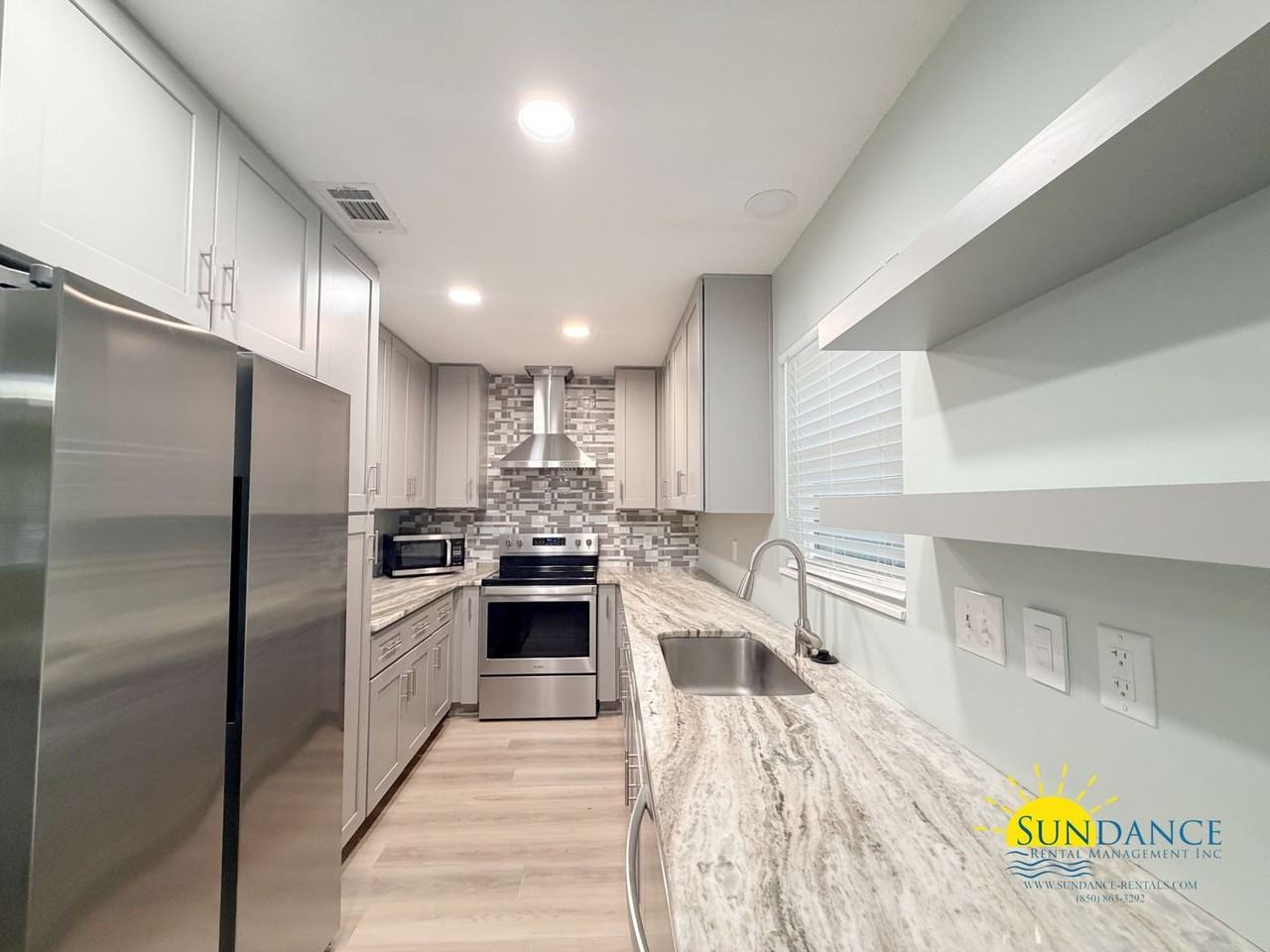 234 Deluna Rd Sw - Photo 3 of 22