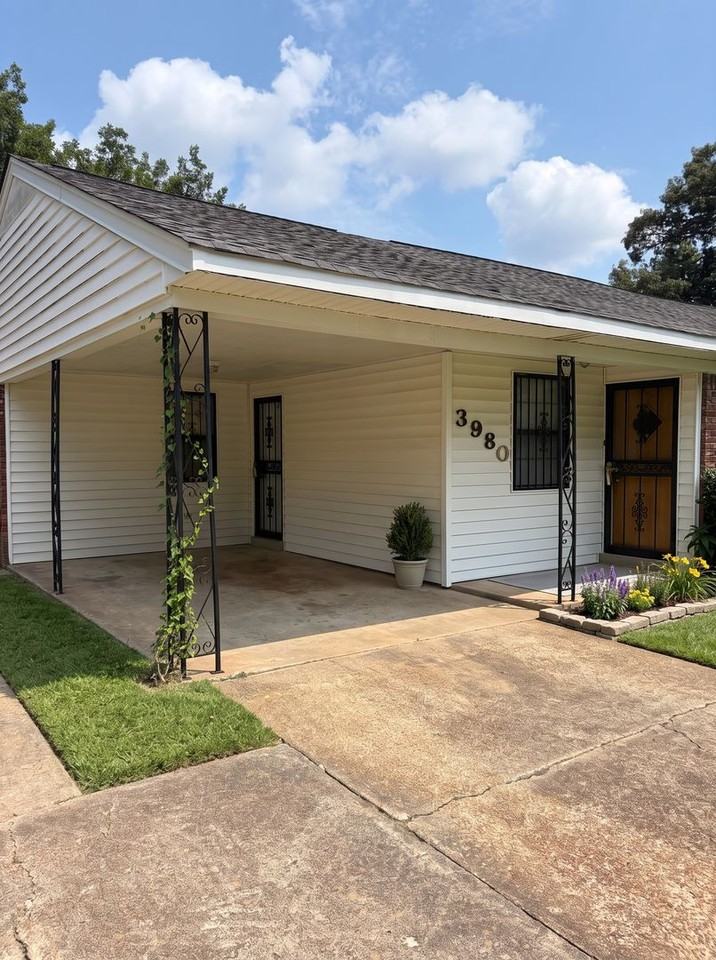 3980 Renwal St - Photo 2 of 14
