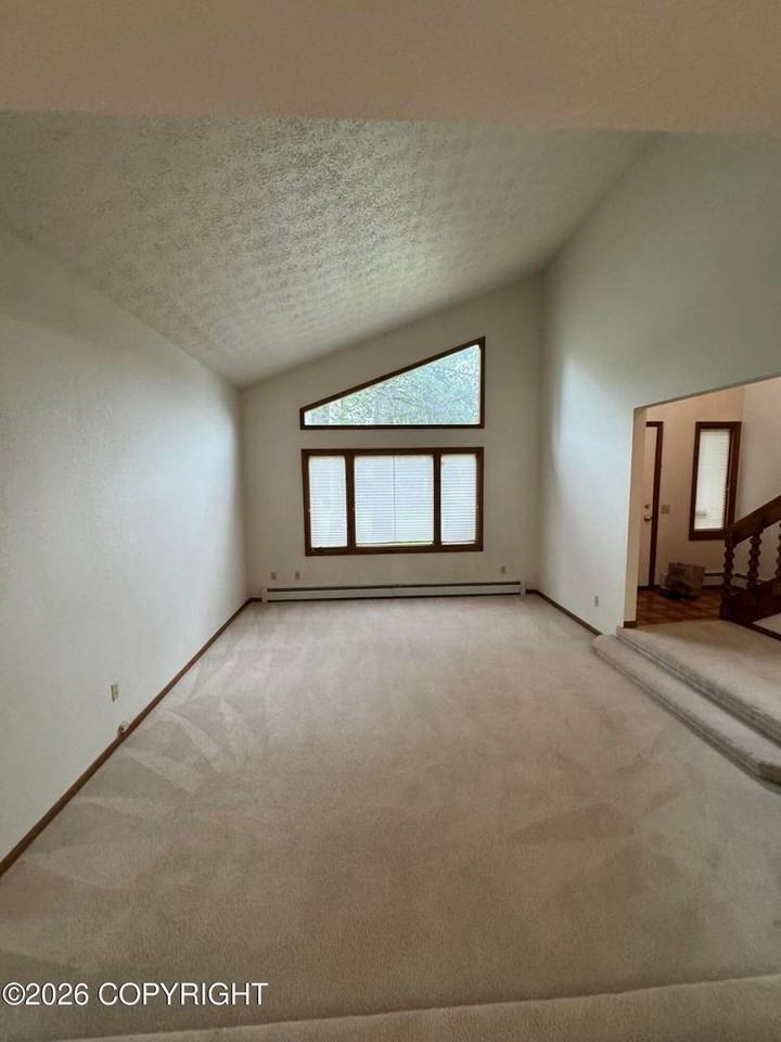 13710 Vern Dr - Photo 5 of 7
