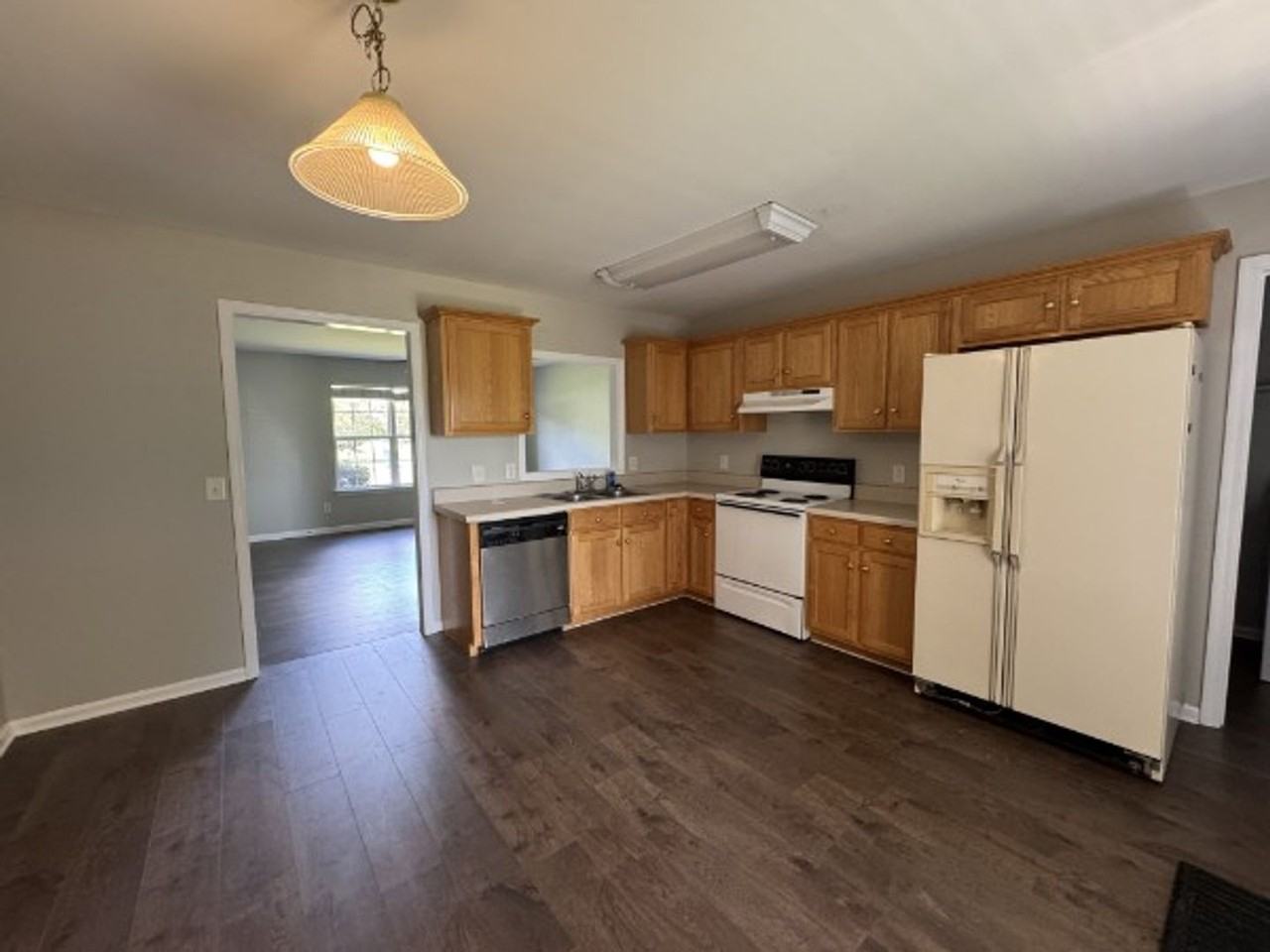 1426 Alhambra Dr #A - Photo 2 of 9
