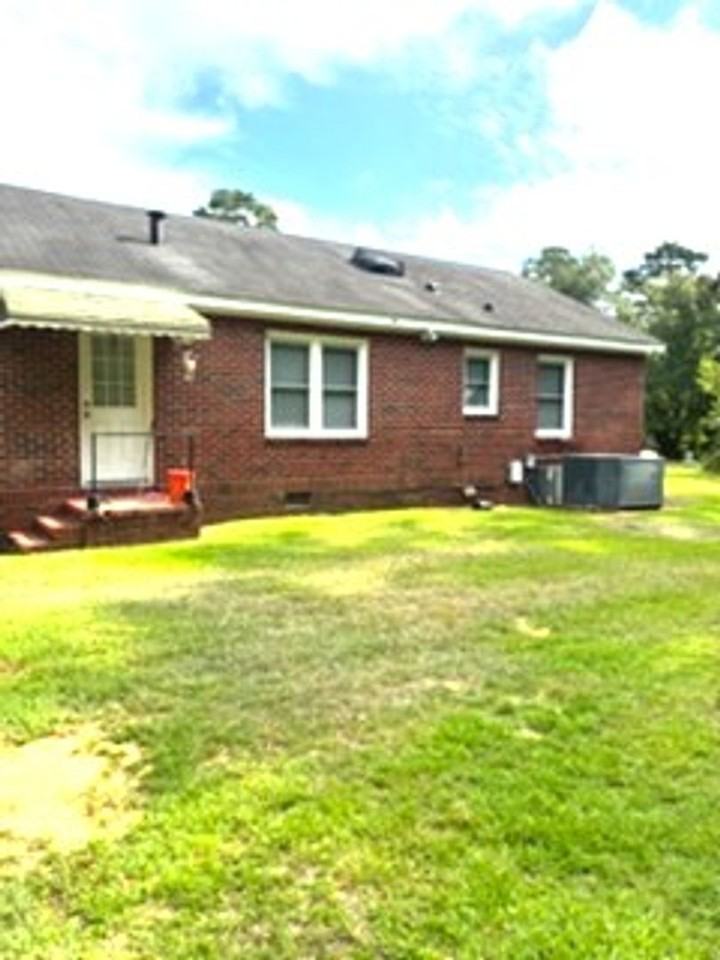 3802 Woodland Dr - Photo 2 of 13
