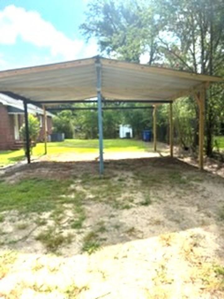 3802 Woodland Dr - Photo 3 of 13