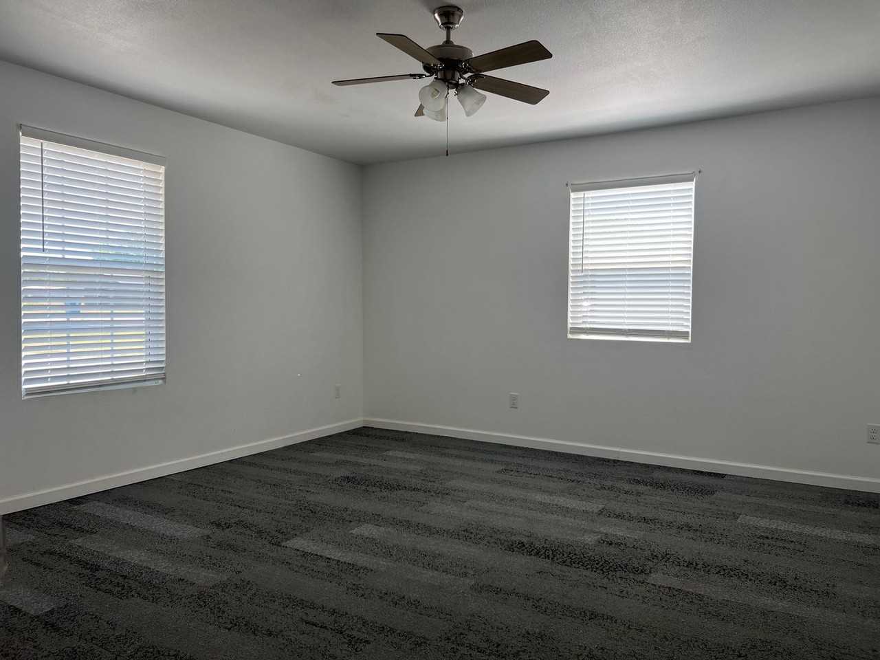 4400 Swede Ln - Photo 4 of 7