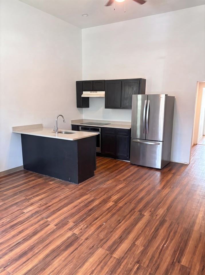 602 E Mclemore Ave - Photo 3 of 13