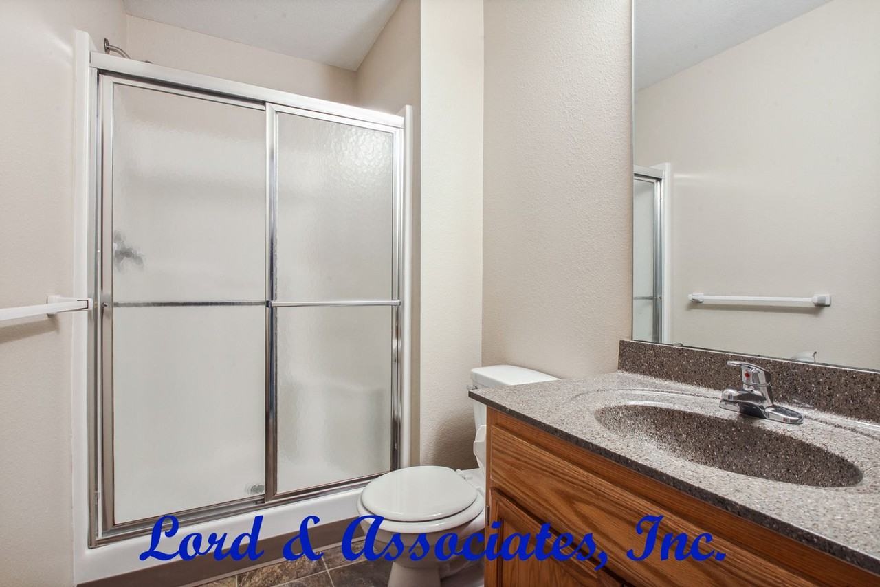 1210 Nw Willow Dr - Photo 6 of 13