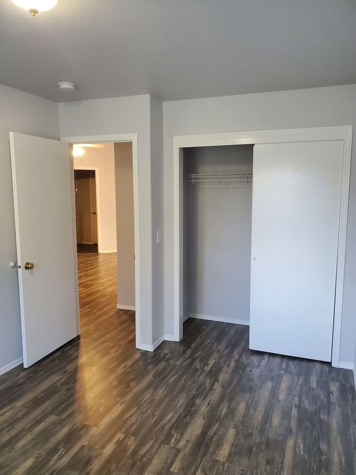 1606 E Best Ave - Photo 5 of 40