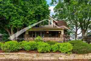 featured image of 2324 Stuart St