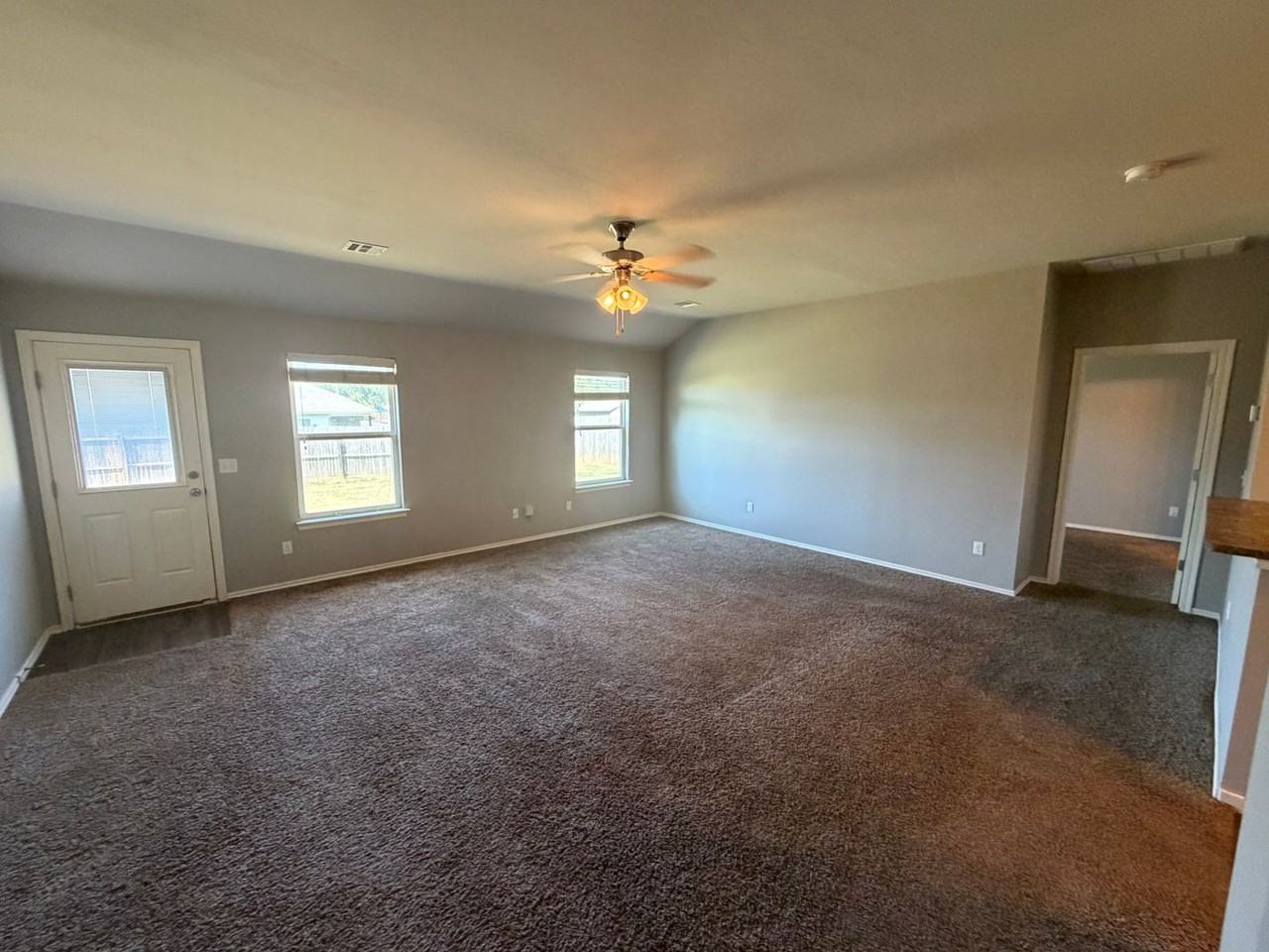 3401 Se 95th St - Photo 2 of 14