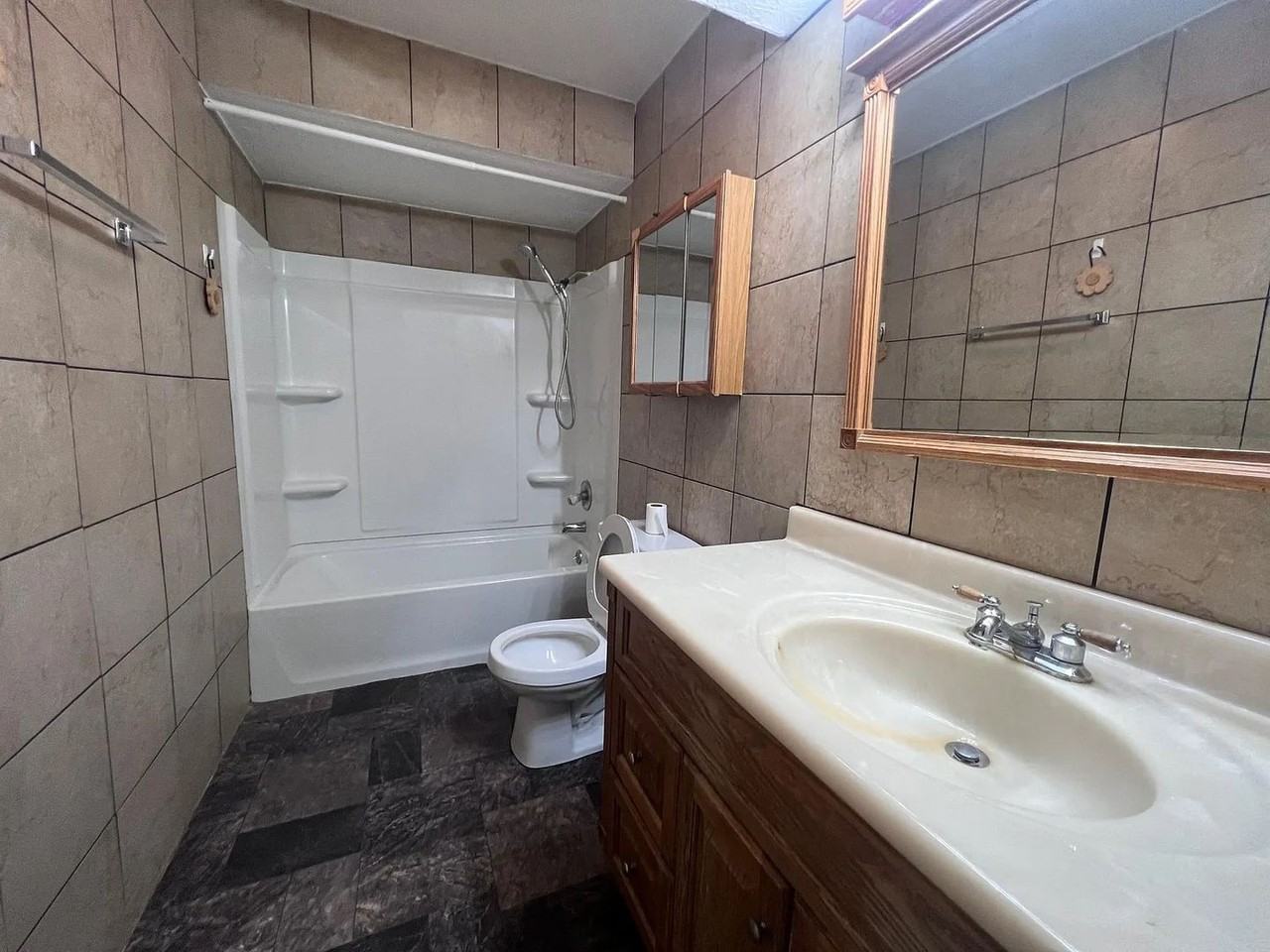 122 Westwood Cir Apt B - Photo 6 of 6