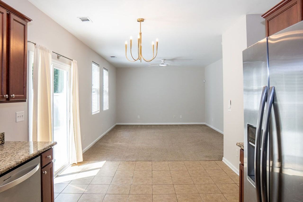 17 Enoree Way - Photo 4 of 50