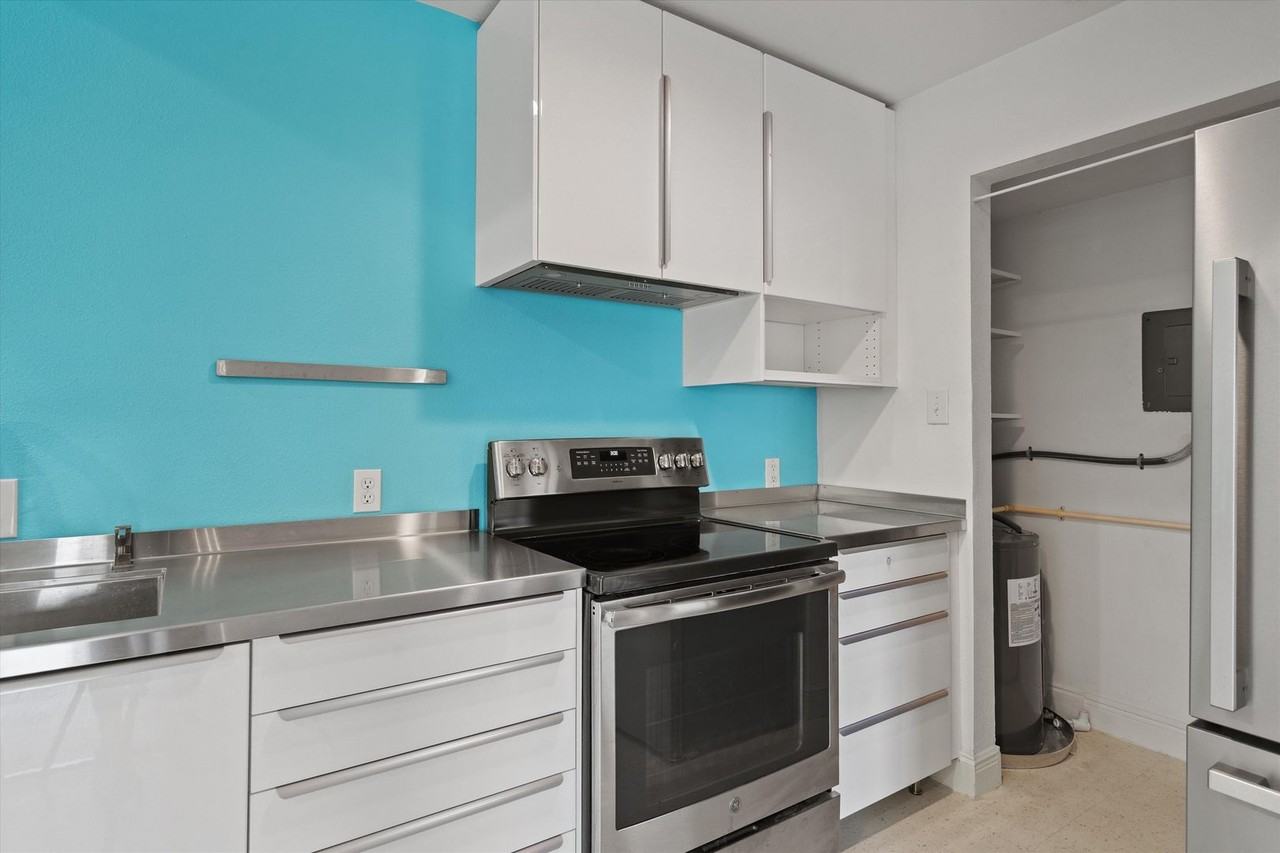 9226 Jollyville Rd #220 - Photo 2 of 26