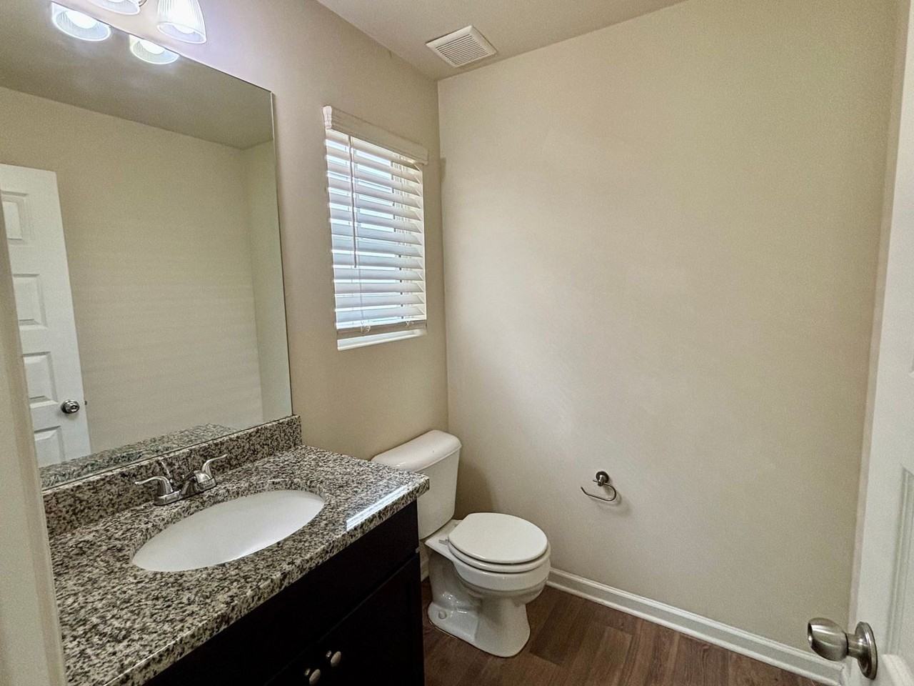 629 Carlton Pointe Dr - Photo 5 of 21