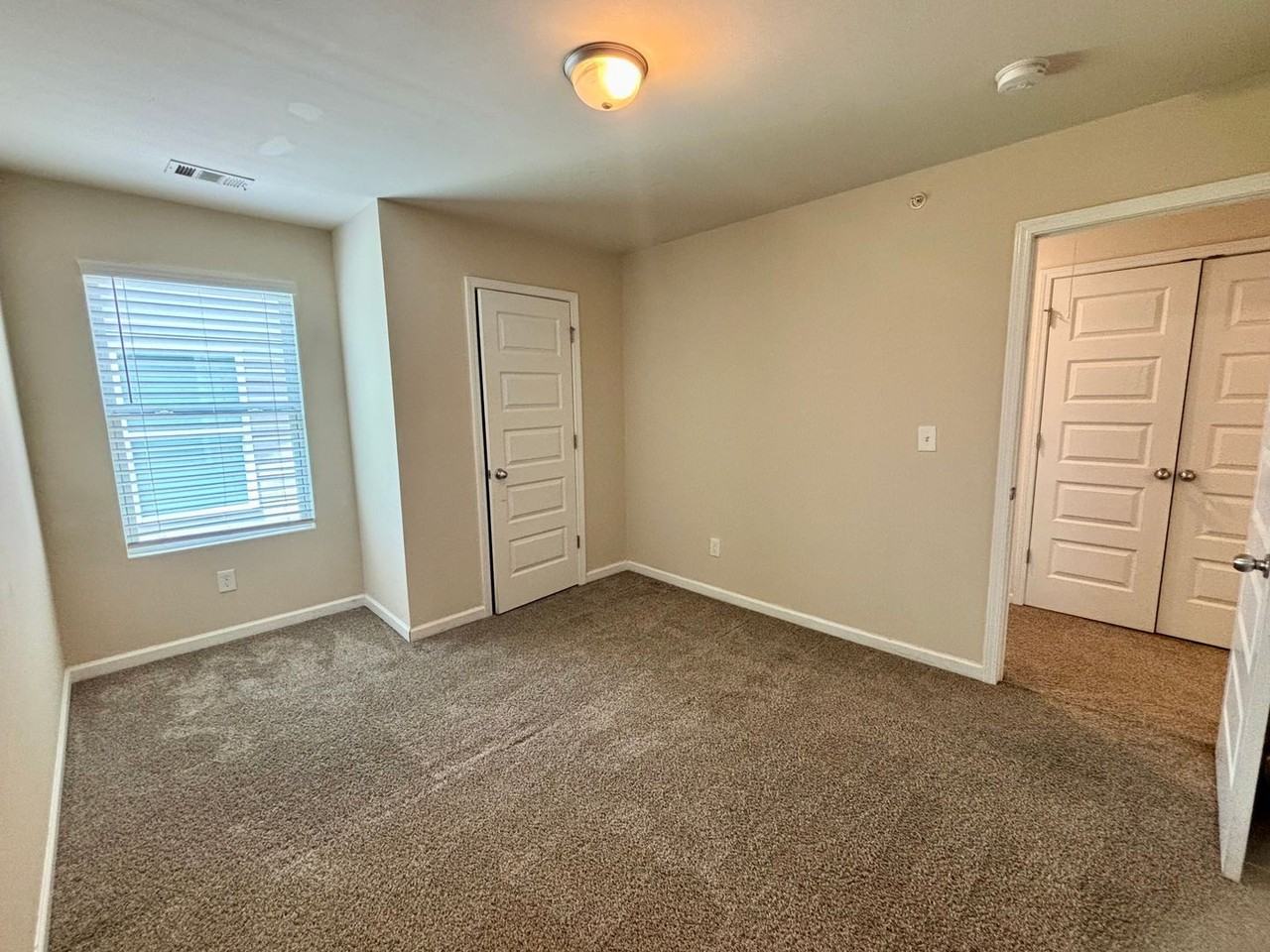 629 Carlton Pointe Dr - Photo 7 of 21
