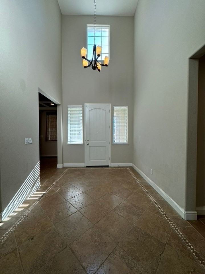7200 Cordially Way - Photo 4 of 12